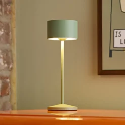 Lámpara de mesa LED recargable Veluna, verde, altura 25 cm, IP44, atenuable, CCT