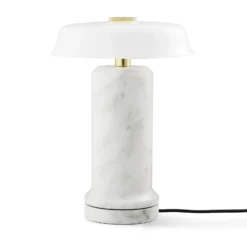 Lámpara de mesa LED recargable Trip No. 2, carrara/blanco, mármol, cristal