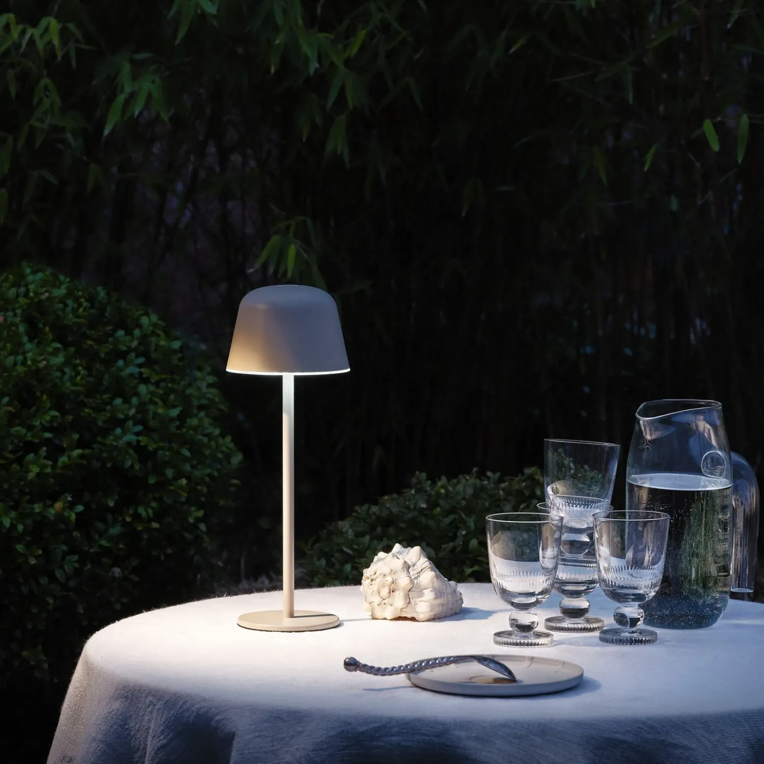 Lámpara de mesa LED recargable OSRAM ENDURA STYLE, beige 30 cm IP44 CCT