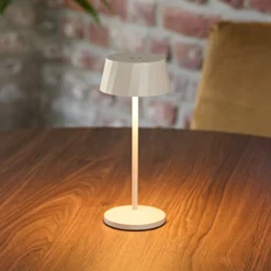 Lámpara de mesa LED recargable Facetta, beige, 22 cm, metal, CCT IP44