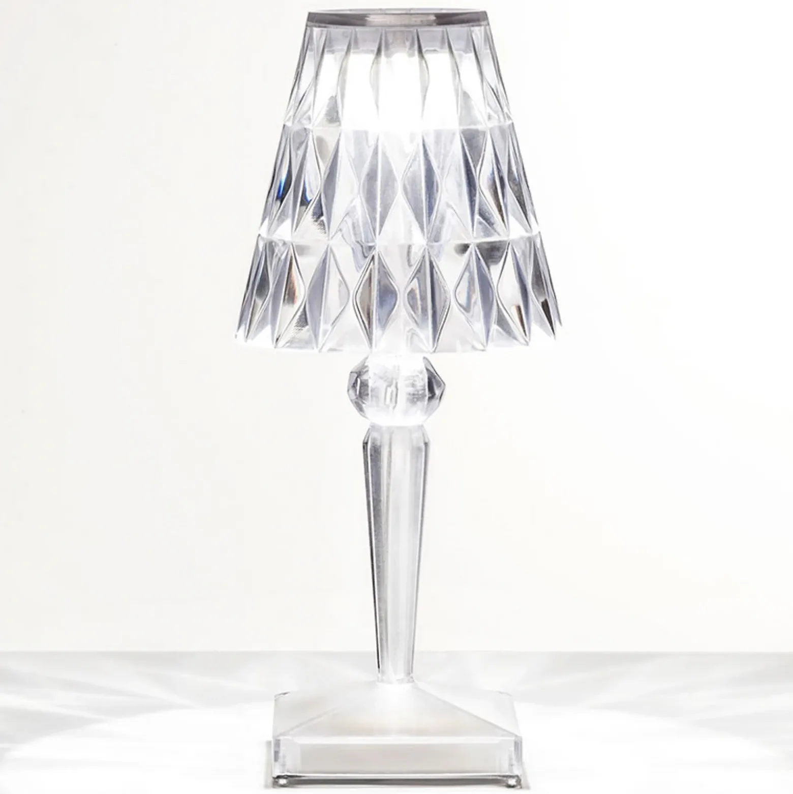 Lámpara de mesa LED recargable Kartell Battery, 30 cm, transparente, IP54