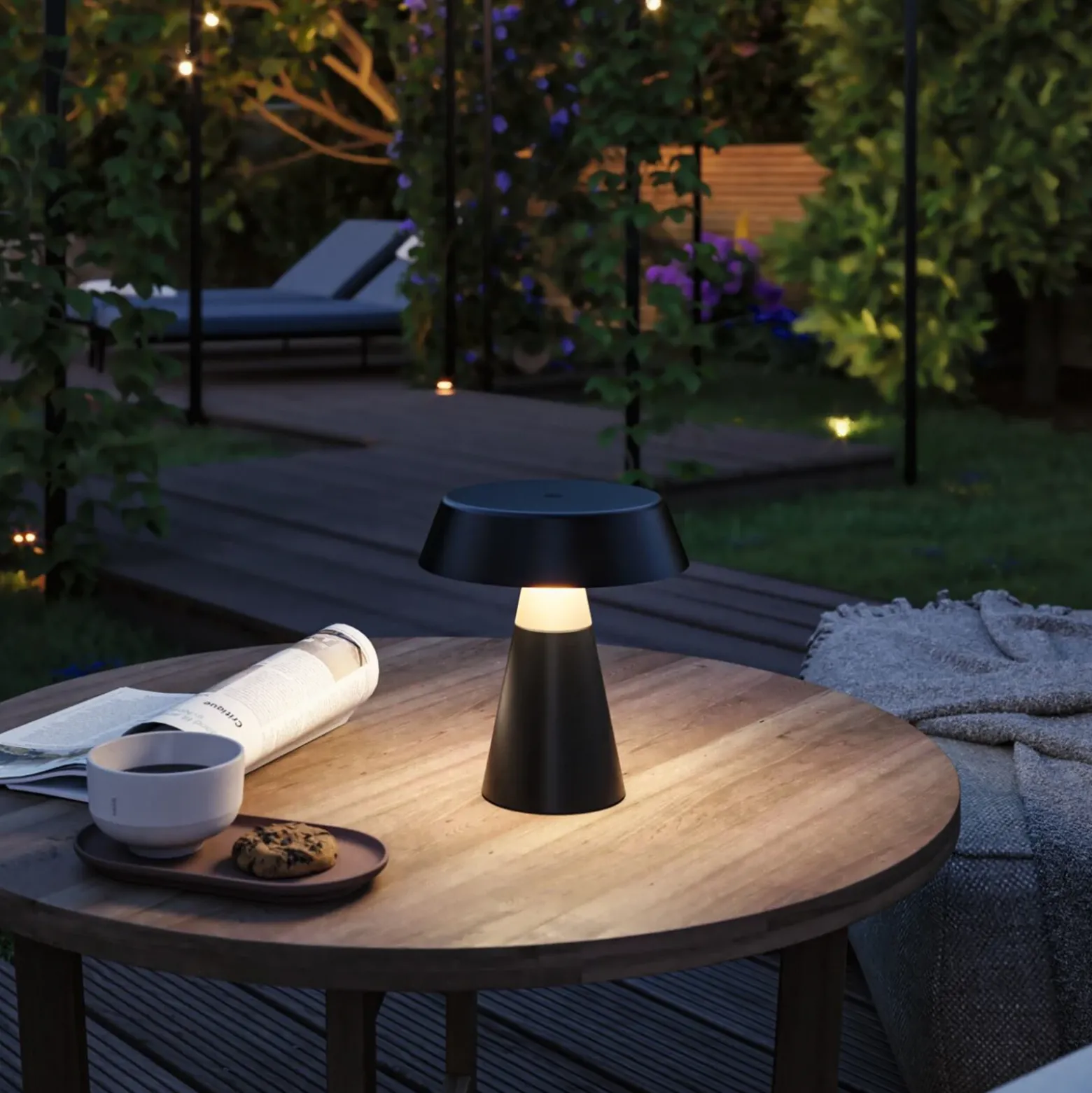 Lámpara de mesa LED recargable Paulmann Lirox, negra/beige, 20 cm, IP44