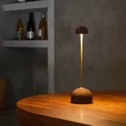 Lámpara de mesa LED recargable MARSET Sips, marrón/dorado, 31 cm, acero