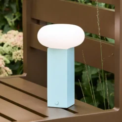 Lámpara de mesa LED recargable LOW, azul, altura 20 cm, metal, atenuador de