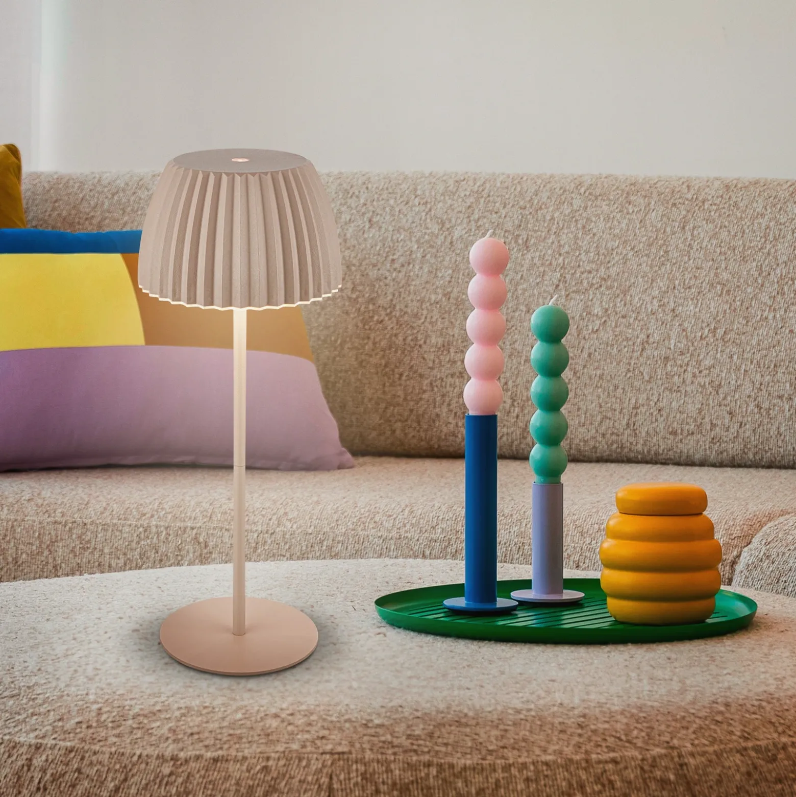 Lámpara de mesa LED recargable Brilo unplugged Riffle, 36 cm, beige