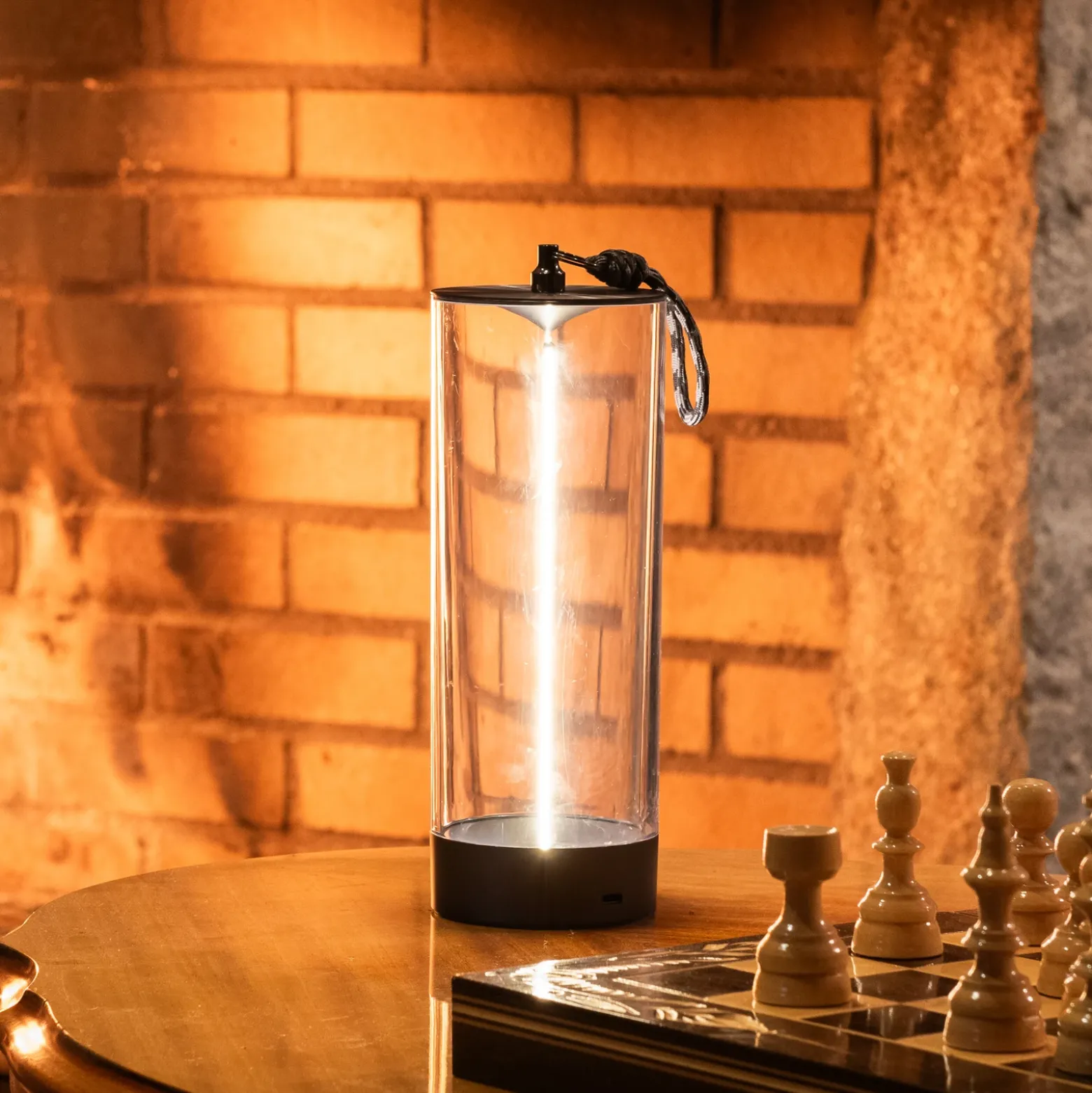 Lámpara de mesa LED recargable Edison, altura 24 cm, gris/transparente, IP54