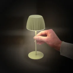 Lámpara de mesa LED recargable Brilo unplugged Riffle, 20 cm, verde