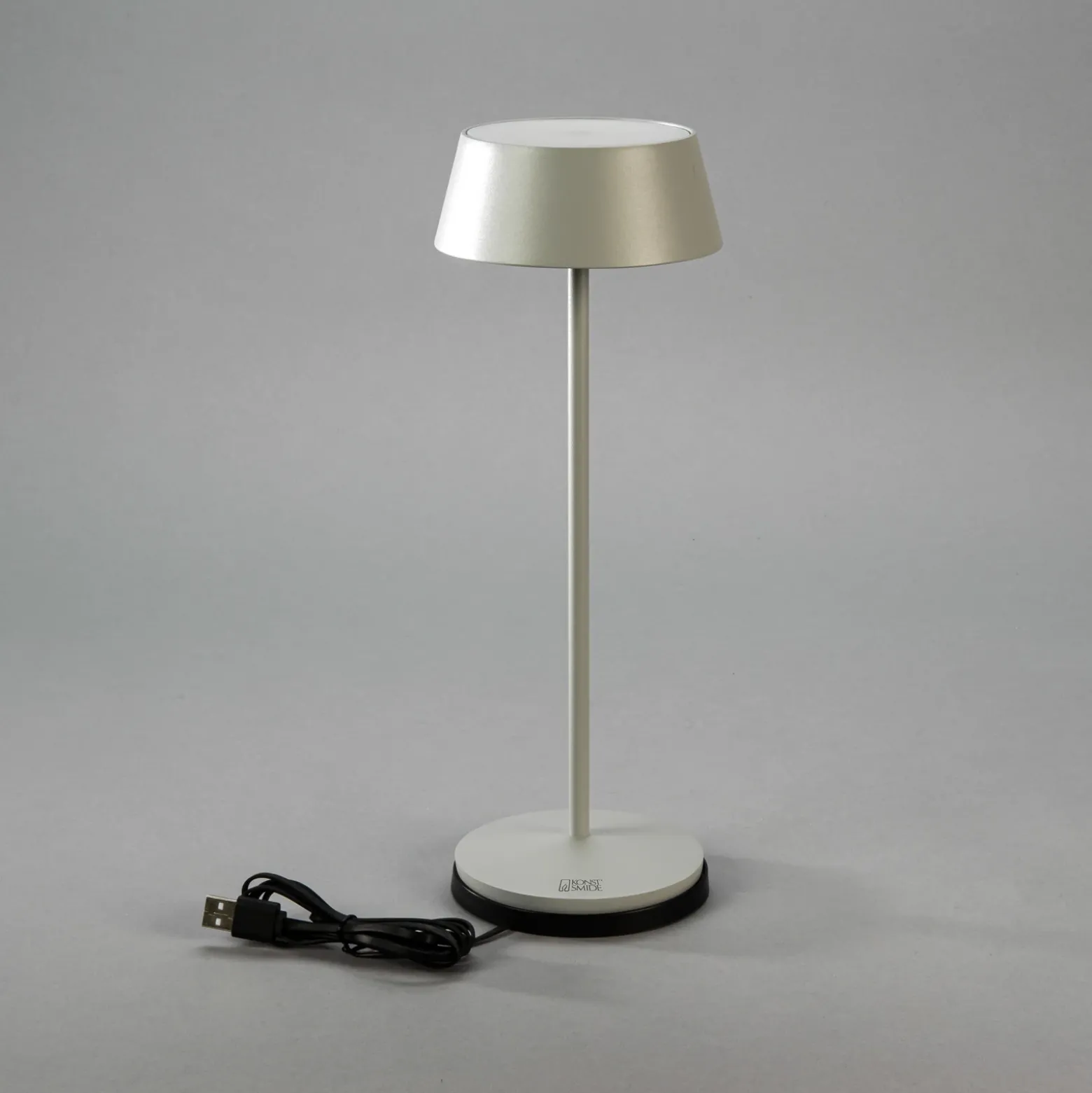 Lámpara de mesa LED recargable Menton, gris, altura 27 cm, IP54, USB