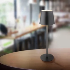 Lámpara de mesa LED recargable Vannie, negra, altura 36 cm, IP44