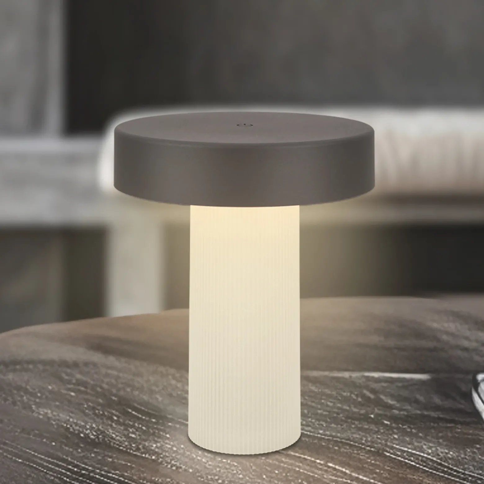 lámpara de mesa LED recargable Bito, antracita/blanco, altura 20 cm, IP44