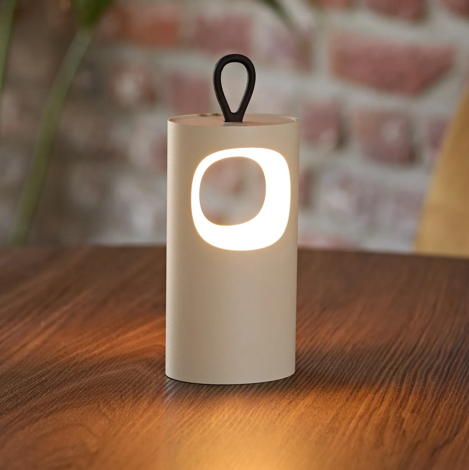 Lámpara de mesa LED recargable Lunari, beige, 16 cm, metal, CCT IP44