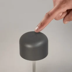 Lámpara de mesa LED recargable Finley, gris arena Altura 22 cm Metal, IP54