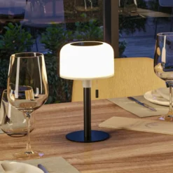 lámpara de mesa LED solar Bartja de Paulmann, negra, IP44 atenuable