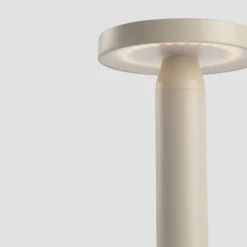 Lámpara de mesa LED solar Cairo, beige, plástico, IP44, 21 cm