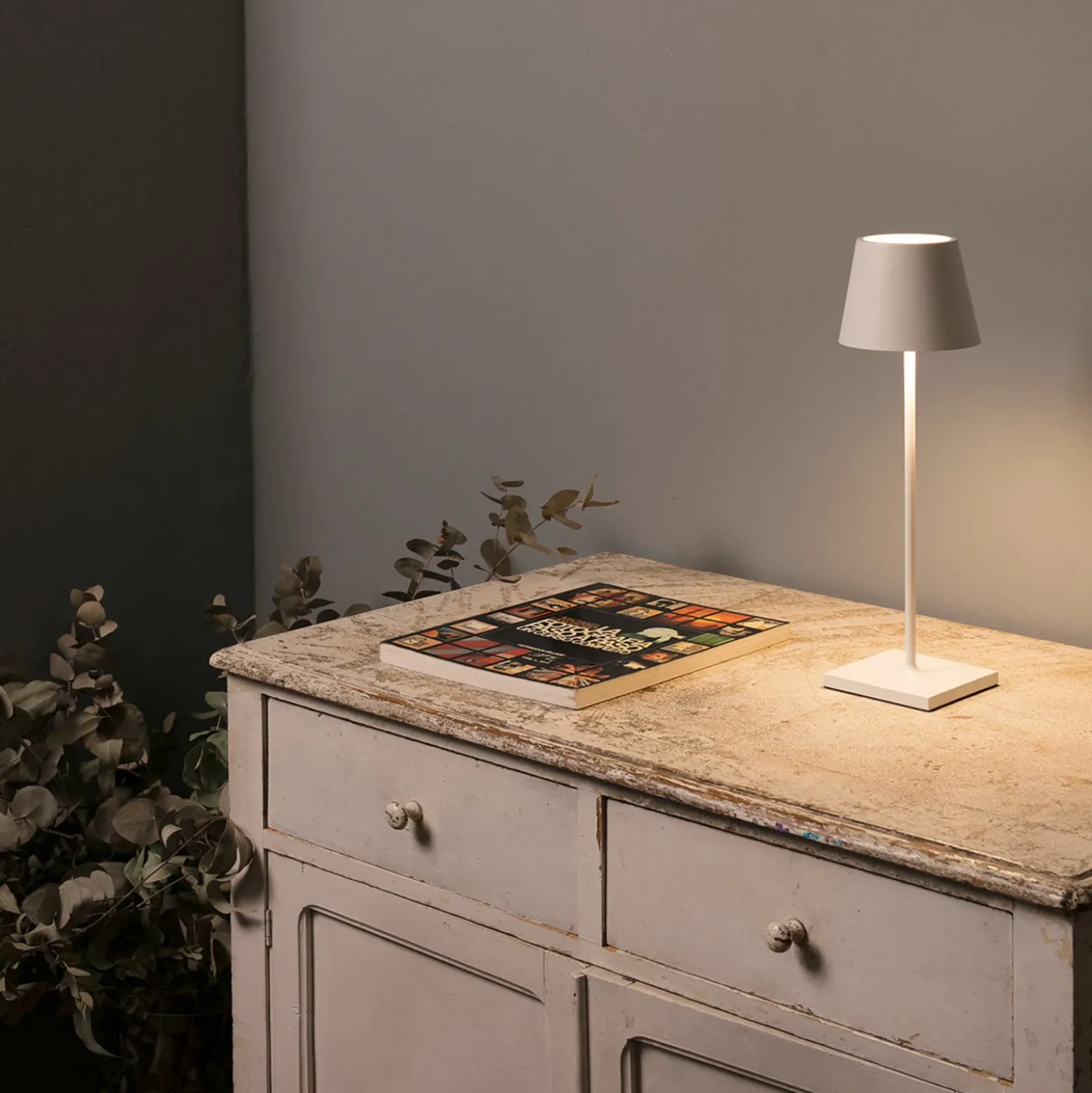 Lámpara de mesa LED Toc USB-Charger, IP54, blanco