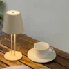 Lámpara de mesa Lindby LED recargable Janea TWIN, beige, metal
