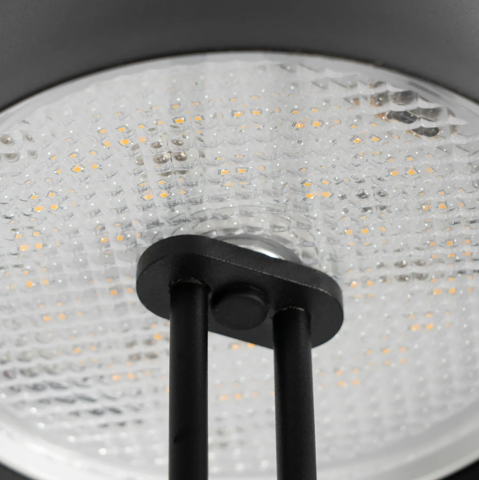 Lámpara de mesa Lindby LED recargable Janea TWIN, negra, metal