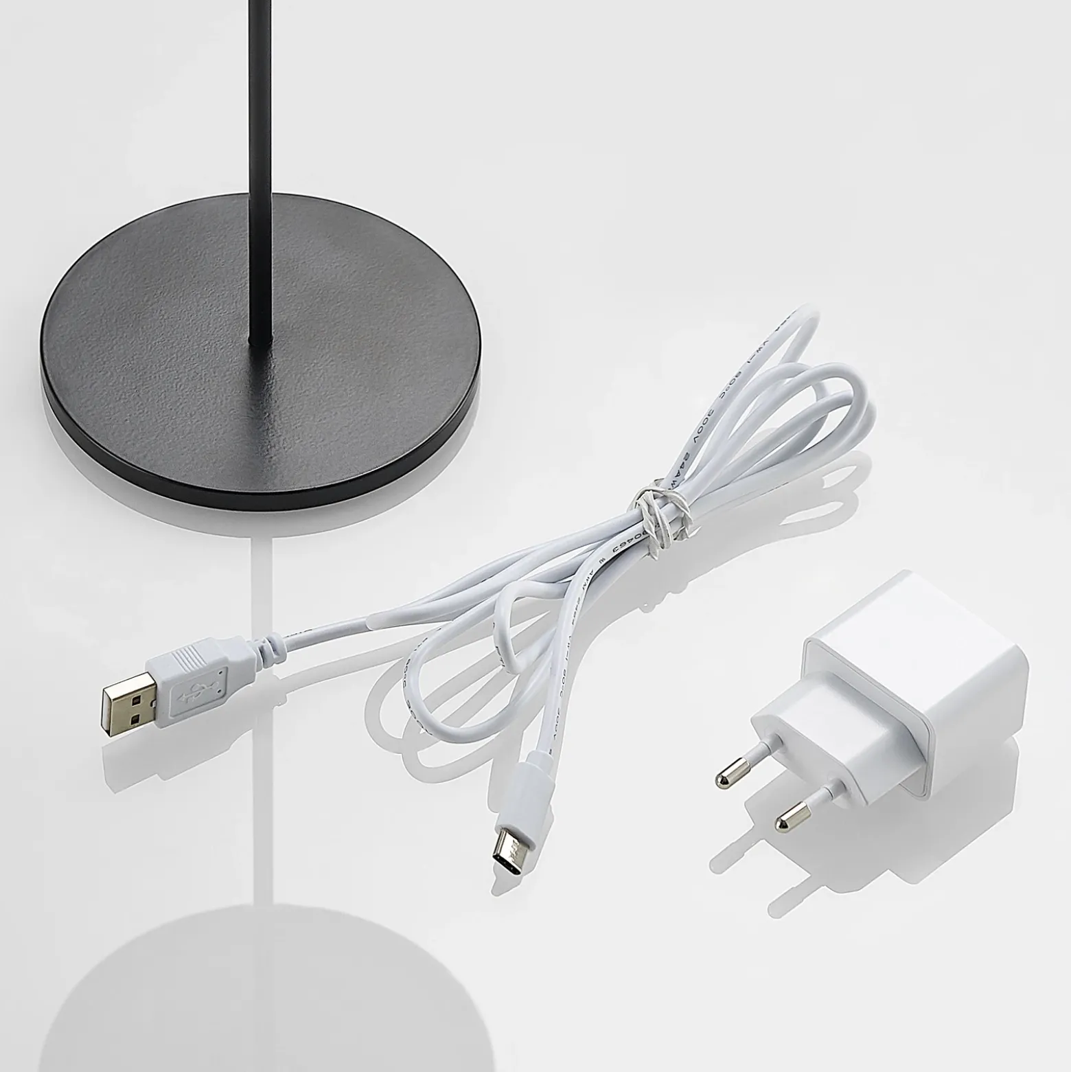 Lámpara de mesa Lucande LED recargable Tibia, negra, aluminio, USB, IP54