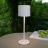 Lámpara de mesa recargable Filo para exteriores, blanca