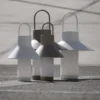 Lámpara de mesa recargable LED LOOM DESIGN Shadow Small, blanca, IP65