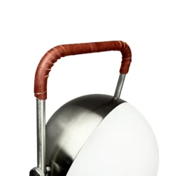 Lámpara de mesa recargable LED Mova de Dyberg Larsen, burdeos, IP44