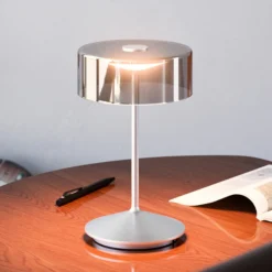 Lámpara de mesa recargable Numotion LED, plata, cristal, IP54, atenuable