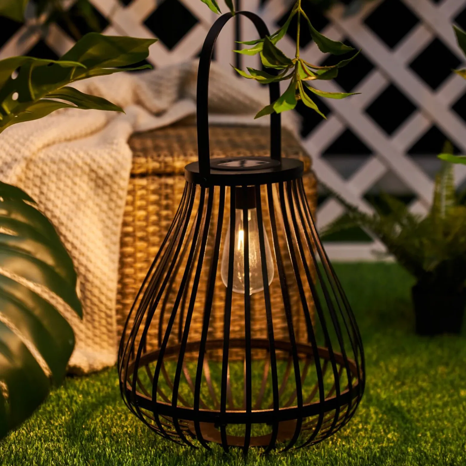 Lámpara de mesa solar LED Pauleen SUNSHINE SPARK, negra, 34 cm, IP44