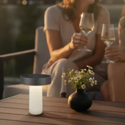 Lámpara de mesa solar recargable LED Poga, blanco antiguo/antracita, IP44