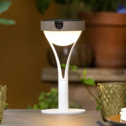 Lámpara de mesa solar Tyble LED, blanco / teca, 2.700 K, 200 lm
