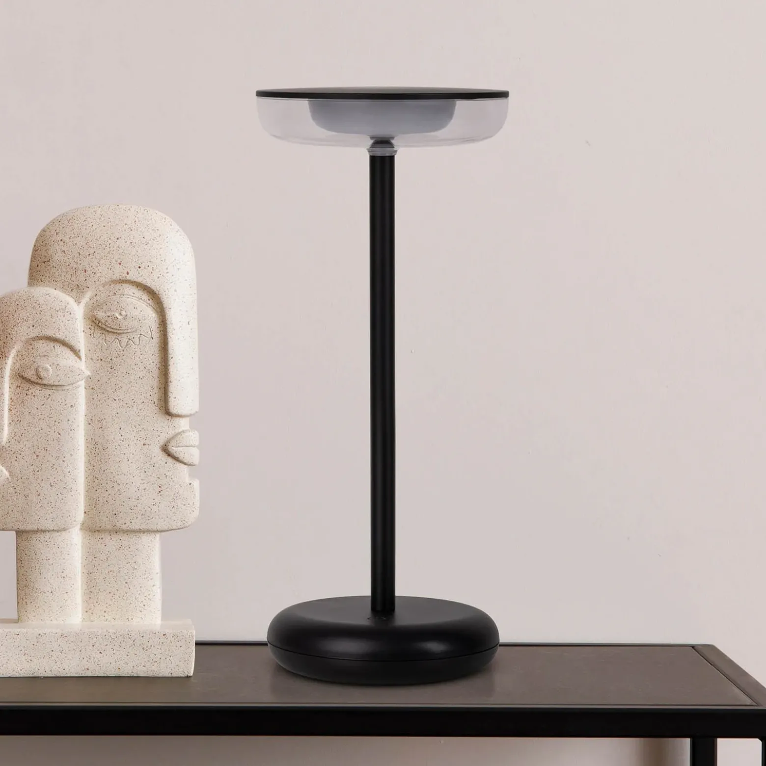 Lámpara de patio recargable LED Pasi negro altura 26cm tacto metal