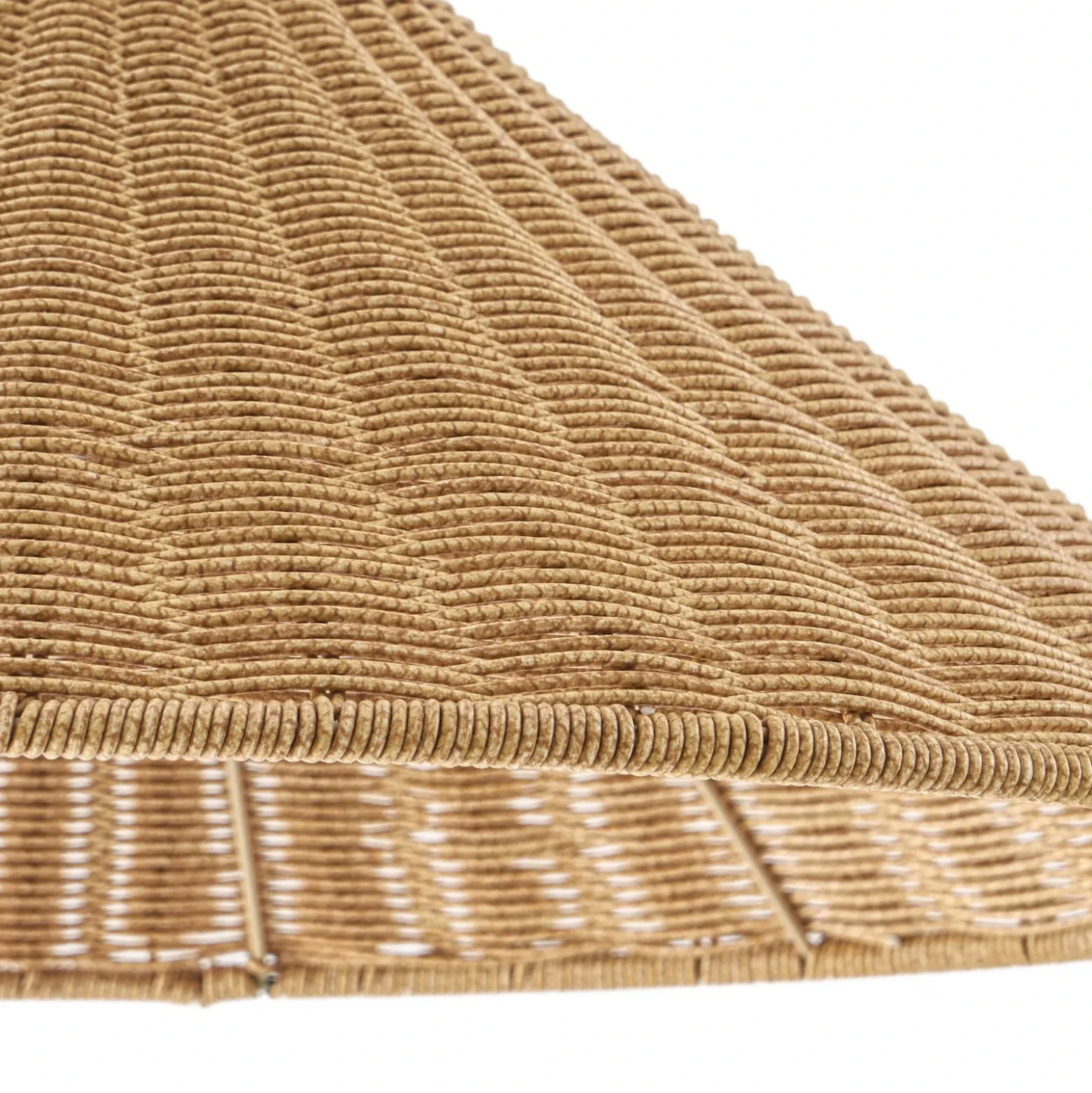 Lámpara de pie exterior Lucande Taniola, cónica, ratán, 195 cm, IP44