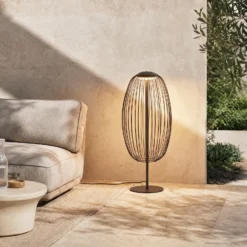 Lámpara de pie LED exterior Lucande Richi, negra, altura 90 cm, IP44