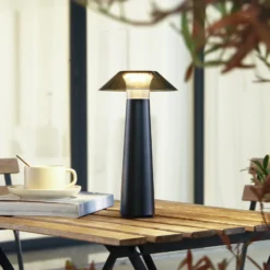 Lámpara de sobremesa recargable LED Lindby Gomba, negra, atenuable