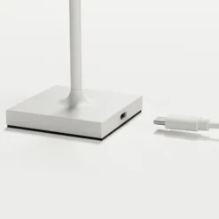Lámpara de sobremesa recargable LED de bolsillo Nuindie, blanca, IP54, atenuable
