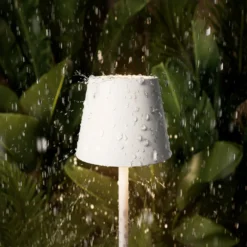 Lámpara de sobremesa recargable LED de bolsillo Nuindie, blanca, IP54, atenuable