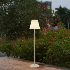 Lámpara de terraza Lucande Jaimy, beige, metal, 150 cm, E27