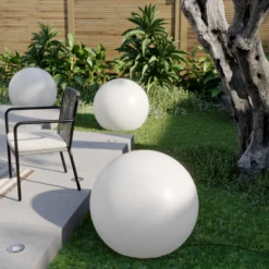 Lámpara esférica Cumulus XL, Ø 80 cm, blanca, plástico, IP44, casquillo E27