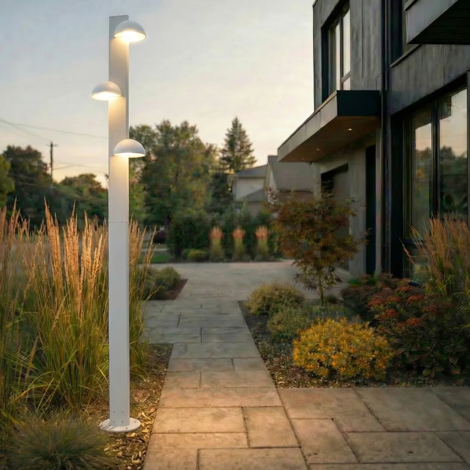 Lámpara exterior LED Lucande Velira, gris claro, 220 cm, 3 luces