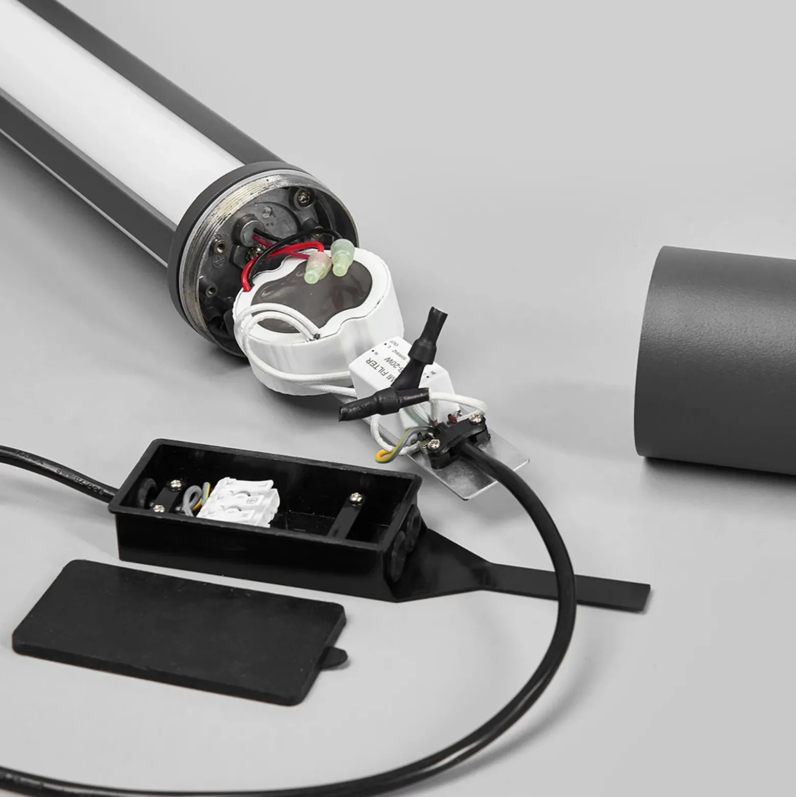 Lámpara exterior LED Sidny de Lucande, 220 cm, antracita, IP54