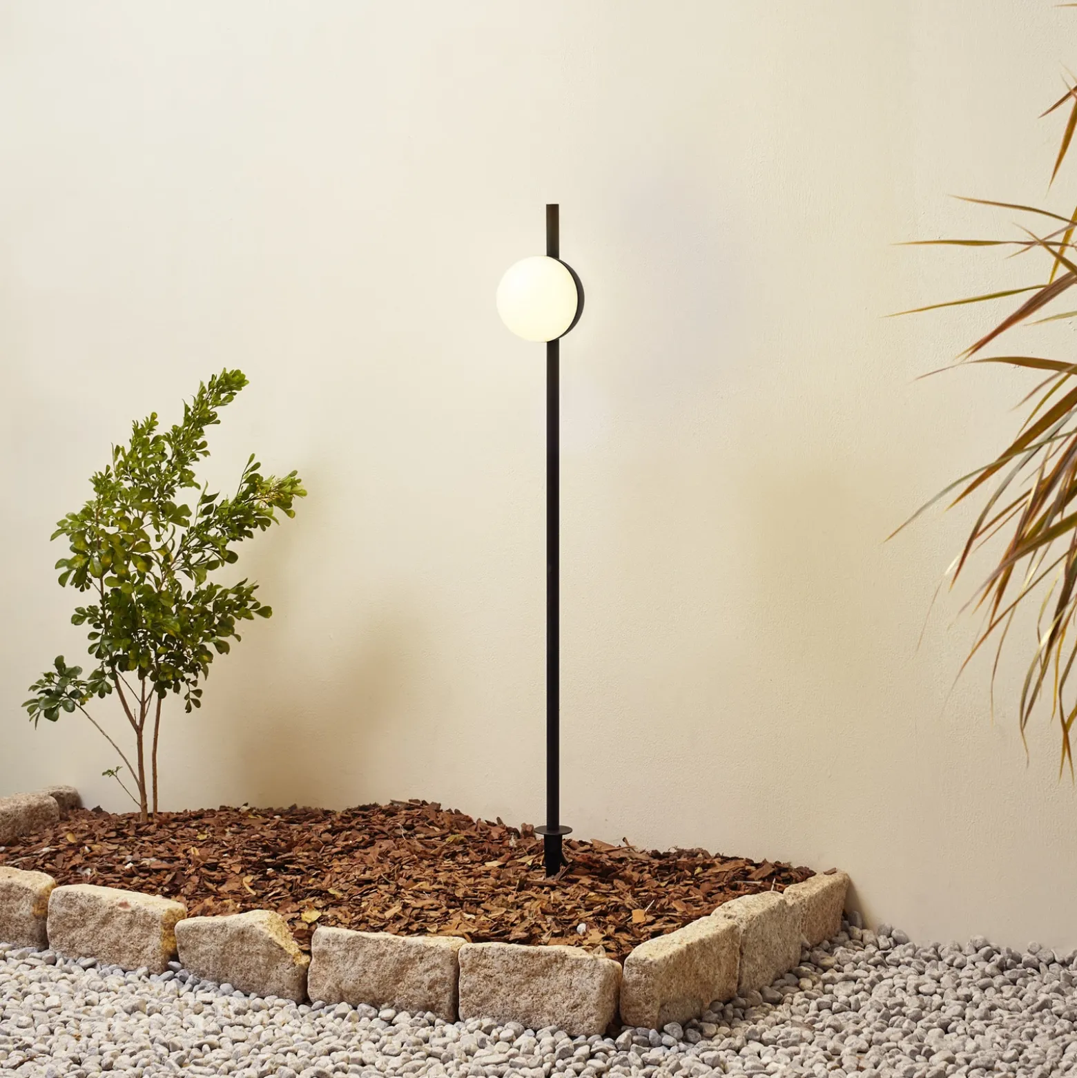 Lámpara LED con pica Darleen de Lindby, antracita, metal, Ø10 cm