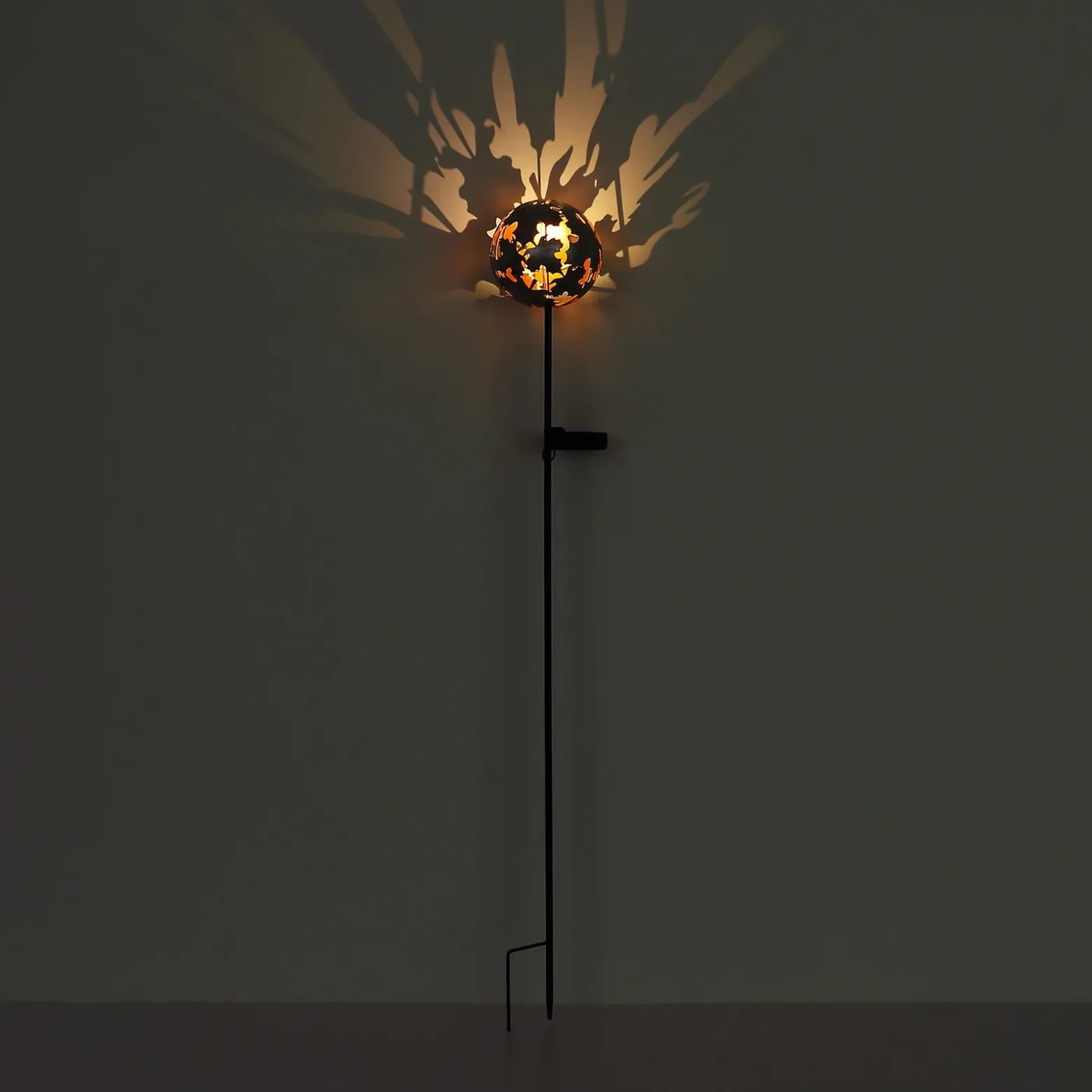 Lámpara LED con pica 36747, globo, marrón óxido, metal
