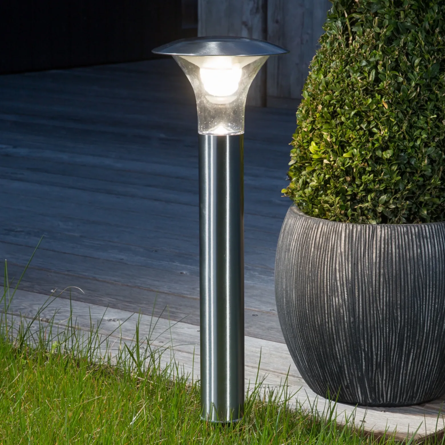 Lámpara LED con pica Lindby Jolin, 66 cm, acero inoxidable