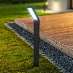 Lámpara LED con pica solar 3796015, negra, plástico, CCT