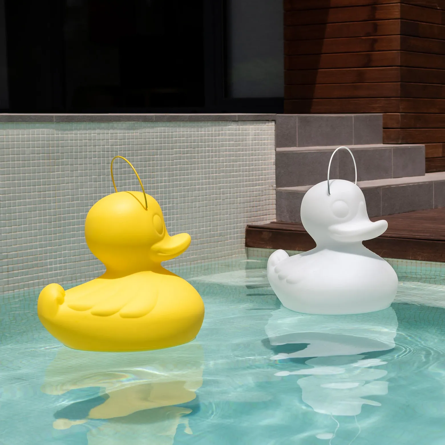Lámpara LED de diseño DUCK-DUCK XL para exteriores en color blanco
