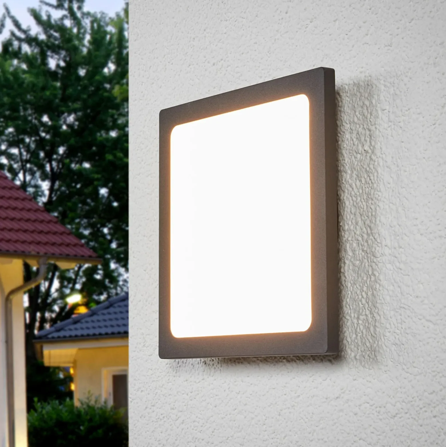 lámpara LED de techo para exterior Lucande Mabella, 23 cm, sensor, IP65