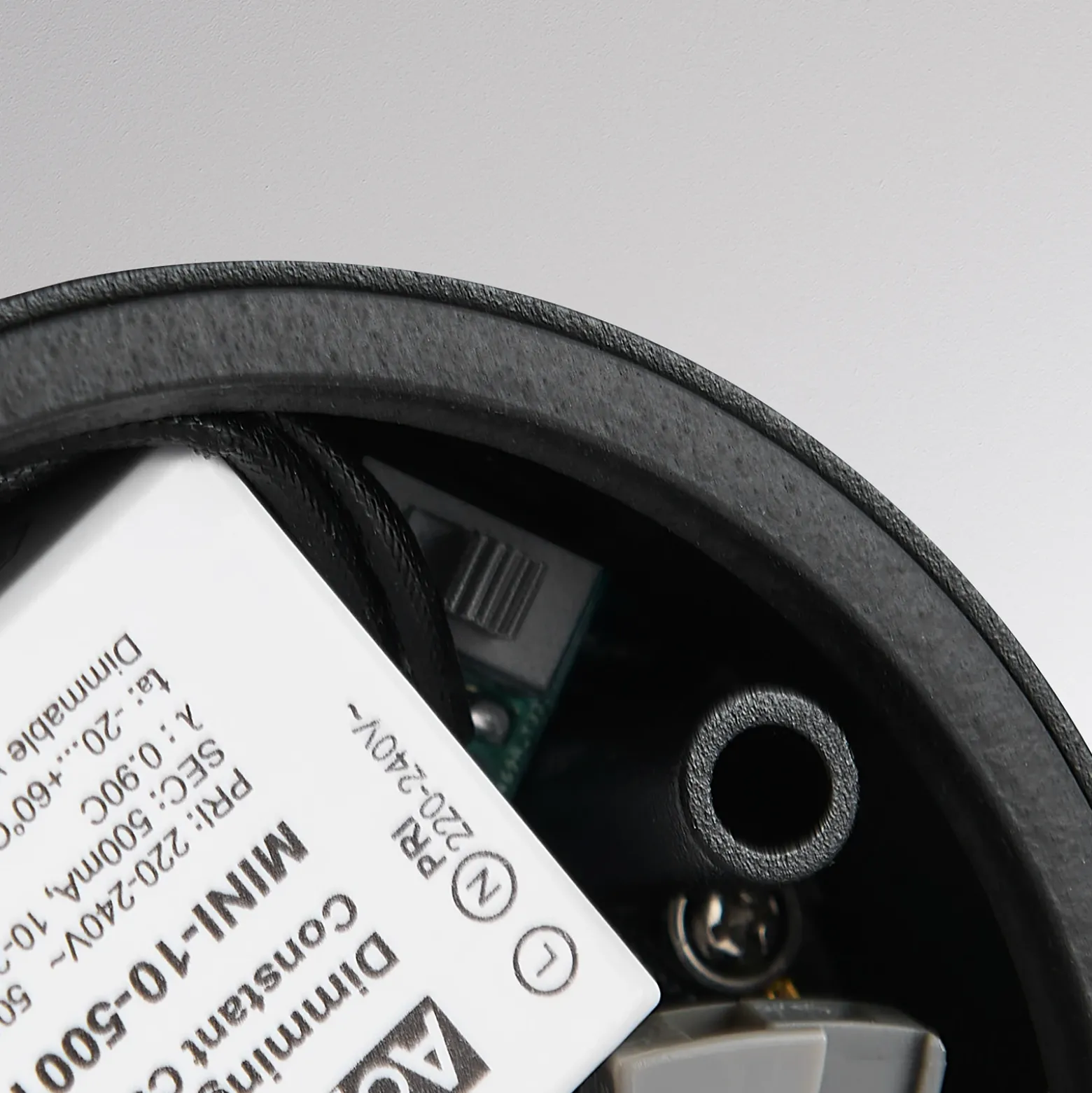 Lámpara LED de techo para exterior MAG MINI, negra, Ø 9 cm, CCT atenuable, IP44