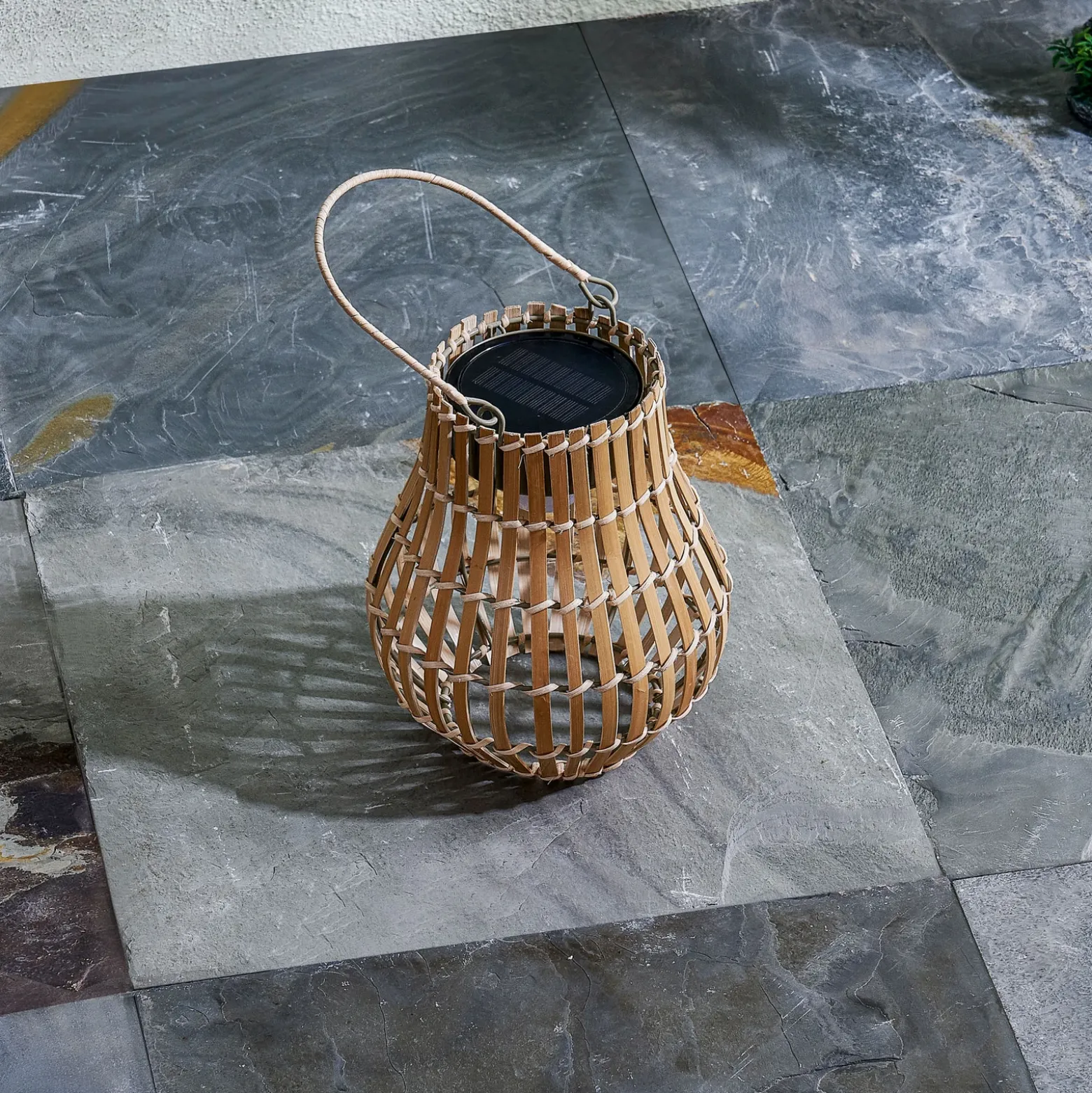 Lámpara LED para terraza Amaria de Lindby, bambú, Ø 18 cm