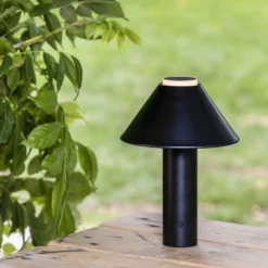 Lámpara LED para terraza Fuji con batería recargable, atenuable