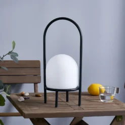 Lámpara LED para terraza Lindby Eleia, negra, metal, batería recargable
