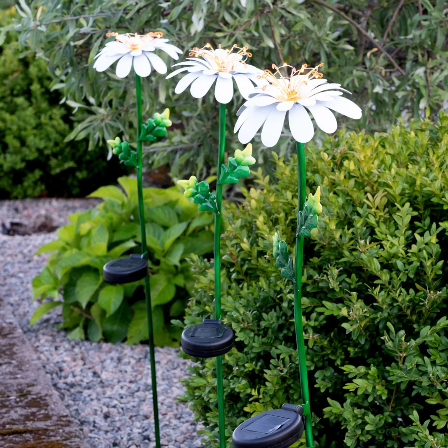 Lámpara LED solar Daisy en forma de margarita